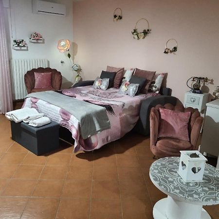 Shabby Chic Rooms Con Cucina E Giardino Privato Pomarico Экстерьер фото