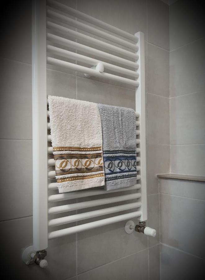 Shabby Chic Rooms Con Cucina E Giardino Privato Pomarico Экстерьер фото