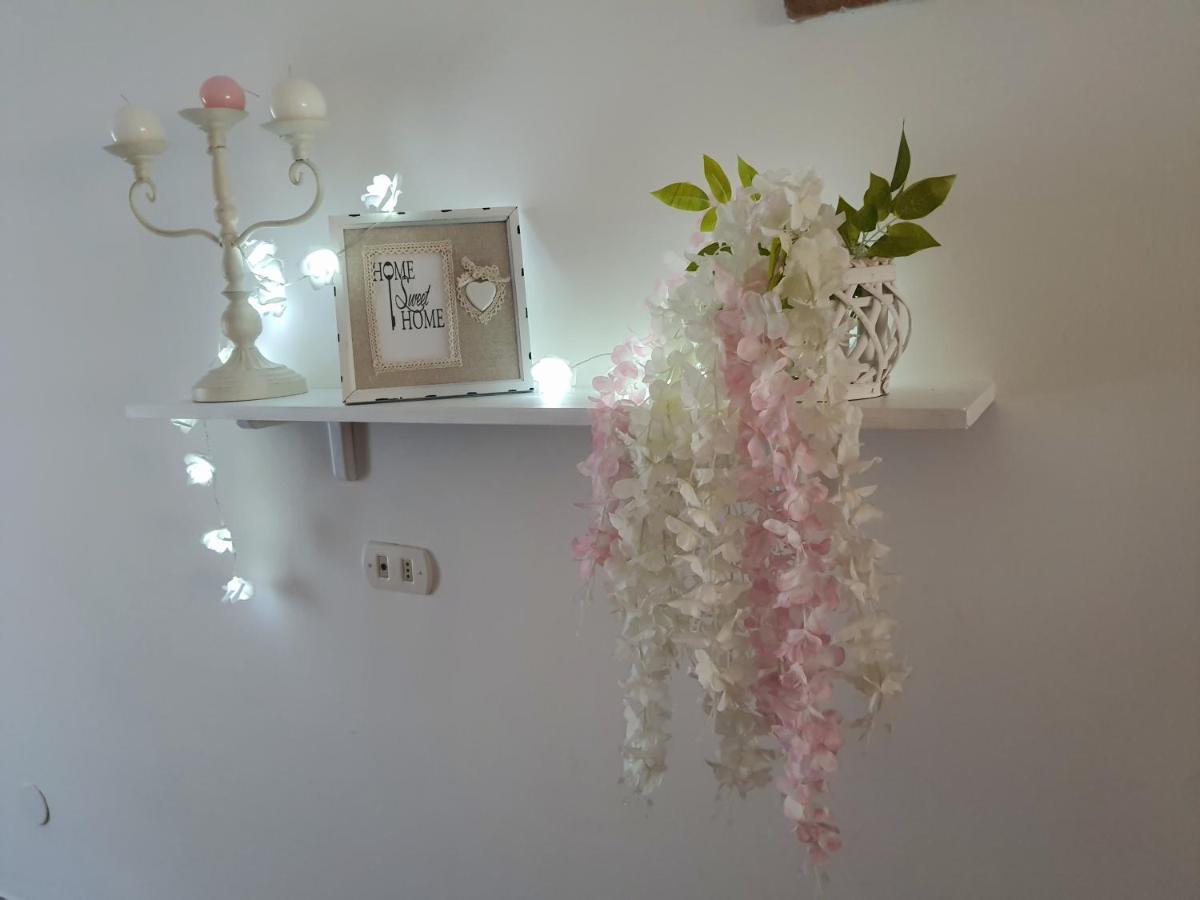 Shabby Chic Rooms Con Cucina E Giardino Privato Pomarico Экстерьер фото