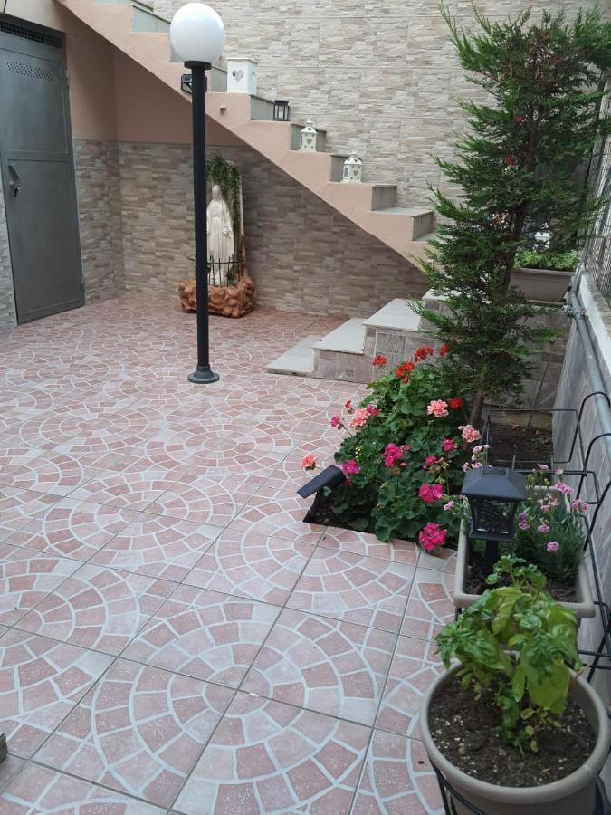 Shabby Chic Rooms Con Cucina E Giardino Privato Pomarico Экстерьер фото