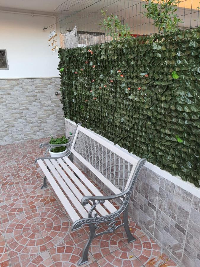 Shabby Chic Rooms Con Cucina E Giardino Privato Pomarico Экстерьер фото