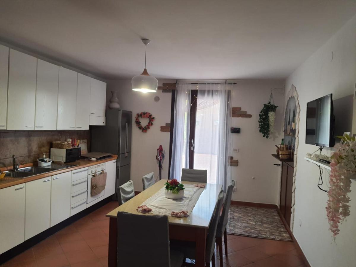 Shabby Chic Rooms Con Cucina E Giardino Privato Pomarico Экстерьер фото