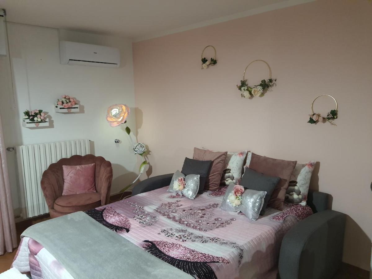 Shabby Chic Rooms Con Cucina E Giardino Privato Pomarico Экстерьер фото